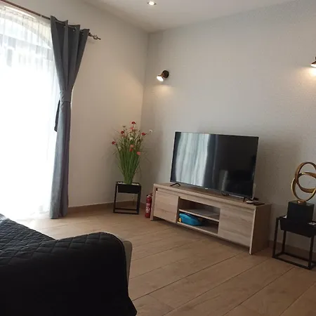 Stylish St Julian's - 2 Bedrooms Tal-Franciz