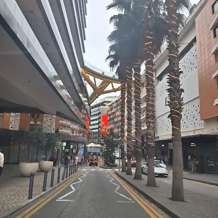 Sandstone St Julian's - 2 Bedrooms *