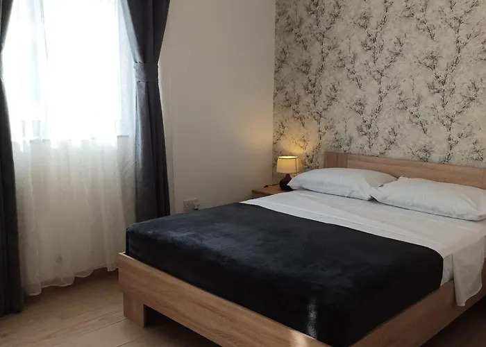 Sandstone St Julian's - 2 Bedrooms Διαμέρισμα