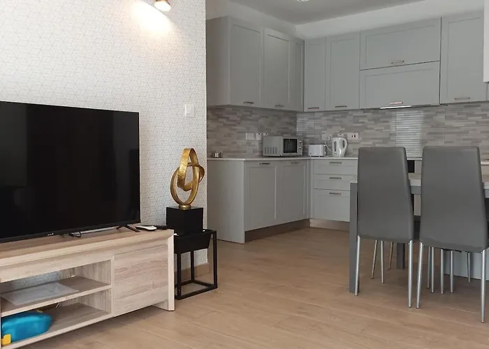 Sandstone St Julian's - 2 Bedrooms